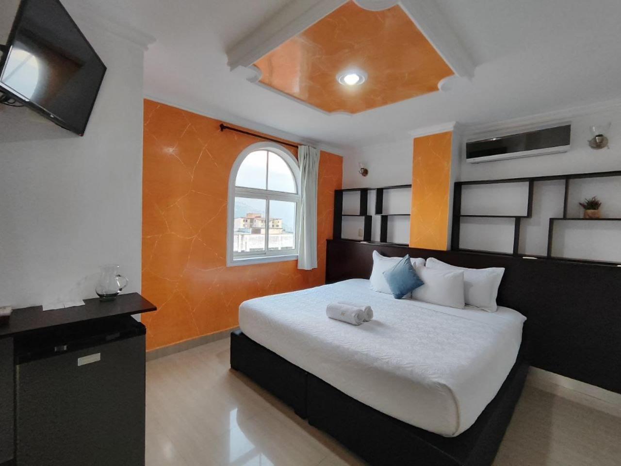 Hotel Milla Suites Merida ภายนอก รูปภาพ